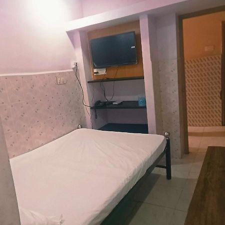 Spot On Sri Krish Hotel Vellore Bagian luar foto